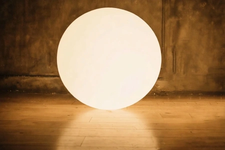 Шар-светильник для дома Moonlight 220V 200 см white
