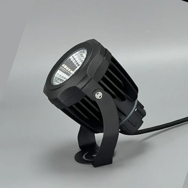 Компактный светодиодный прожектор,  G5520 LED 20W 