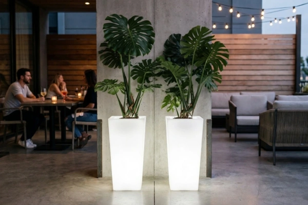 Светящееся LED кашпо-конус Flow L 220V White