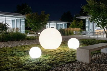 Уличный шар-светильник Moonlight 220 V 120 см white