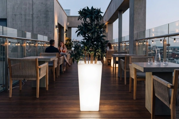 Светящееся LED кашпо-конус Flow L 220V White