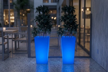 Светящееся LED кашпо-конус Flow L 220V RGB Accum