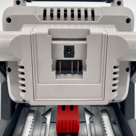 Фонарь-прожектор аккумуляторный CROWN CT26018HX