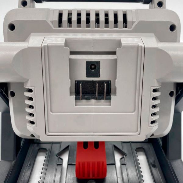 Фонарь-прожектор аккумуляторный CROWN CT26018HX