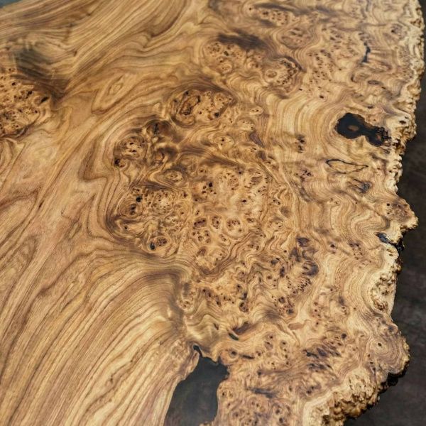 Стол премиум-класса Karagach Slab